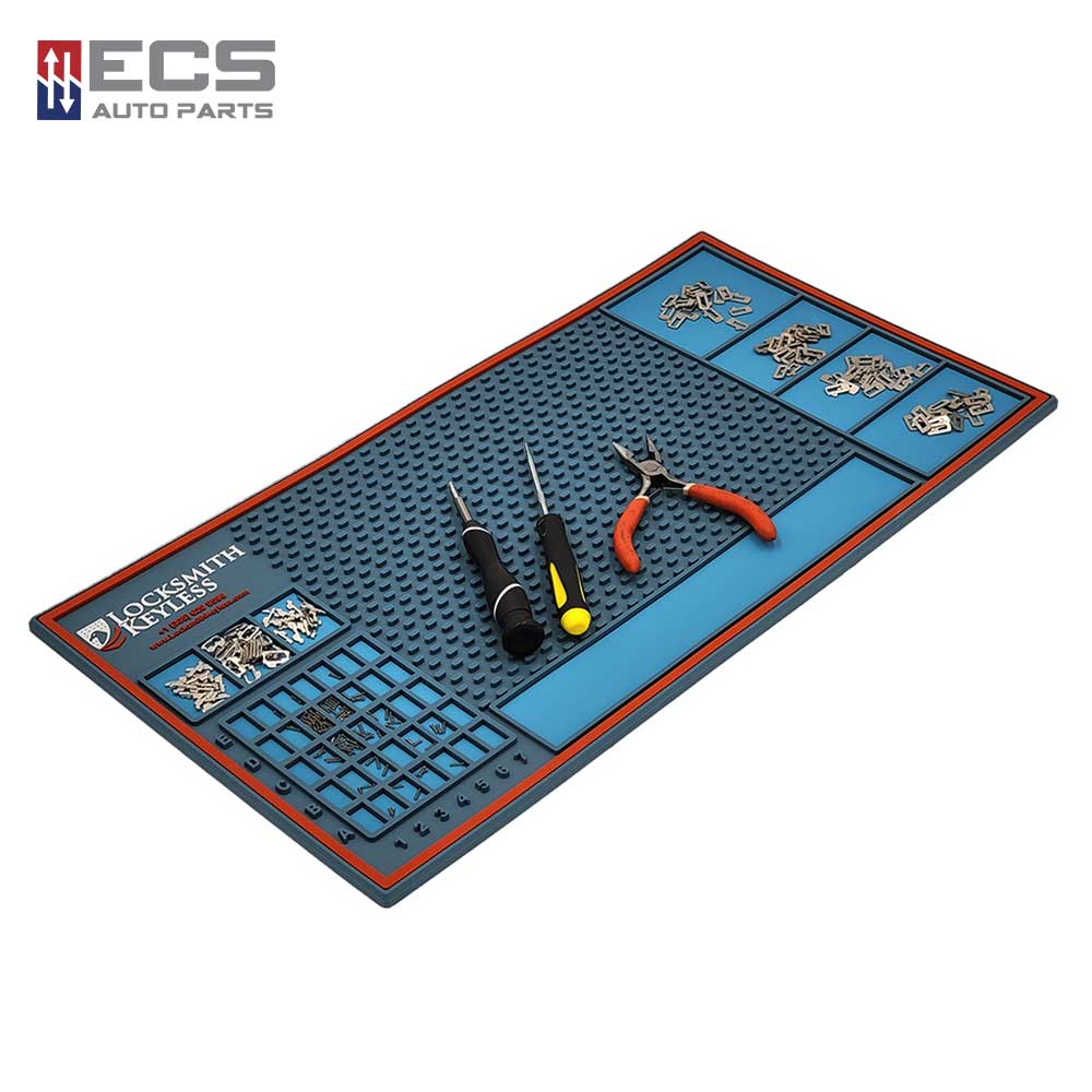ECS AUTO PARTS 11" X 21" Compact Portable Pinning Mat